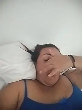 Nini Love  online show from 10, 5, 2026