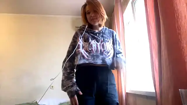 Julie mayers  online show from 19, 12, 2025