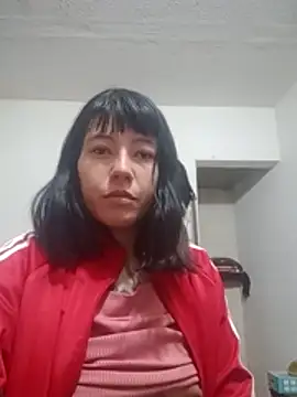 Angeline  Thompson online show from 14, 12, 2025