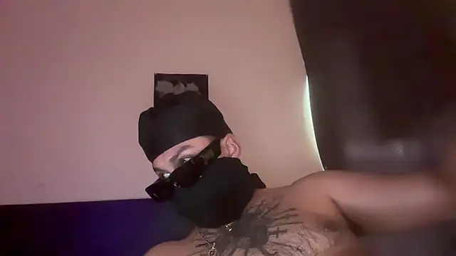 Snapshot of angelblanco chatting on 5, 1, 2026 angelblanco online show from 5, 1, 2026