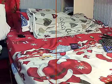 Snapshot of Pintiliescu chatting on 17, 12, 2025 Pintiliescu online show from 17, 12, 2025