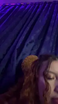 HoneyWeebsss online show from 19, 1, 2026