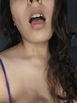 SubmissiveKaur online show from 3, 6, 2026