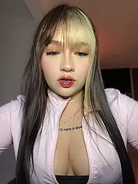 Daniela ruizz online show from 12, 5, 2026
