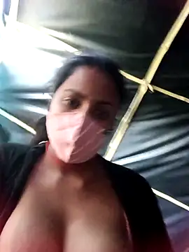 Snapshot of Poonam8080 chatting on 16, 12, 2025 Poonam8080 online show from 16, 12, 2025