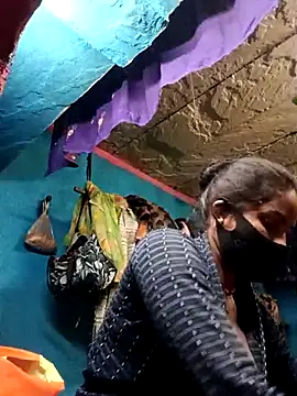 Poonam8080 online show from 31, 1, 2026