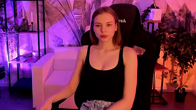 BellaHaadiid online show from 15, 12, 2025