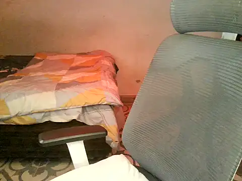 HEZALNUT online show from 17, 12, 2025