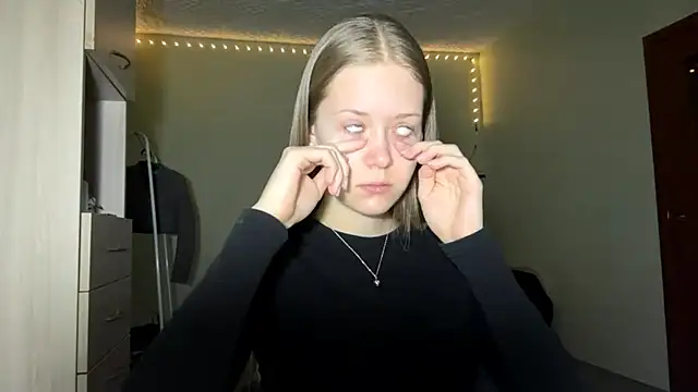 Snapshot of ZaidaSchwarten chatting on 13, 1, 2026 ZaidaSchwarten online show from 13, 1, 2026