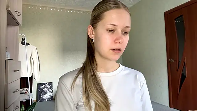 Snapshot of ZaidaSchwarten chatting on 1, 3, 2026 ZaidaSchwarten online show from 1, 3, 2026