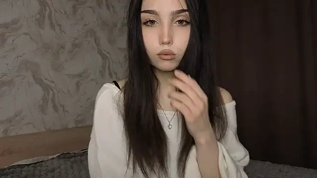 Qwami Amie online show from 11, 5, 2026