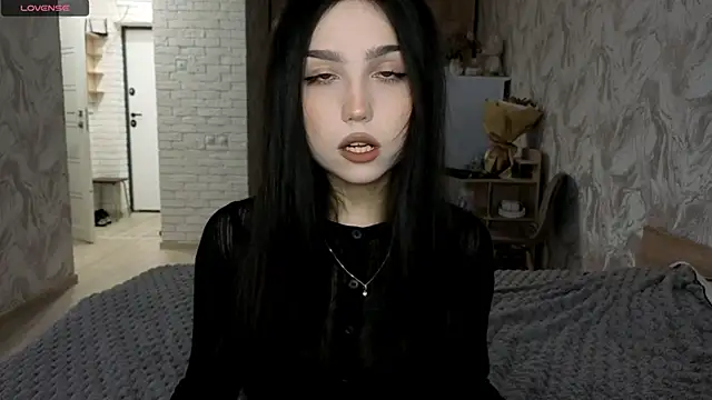 Qwami Amie online show from 15, 6, 2026