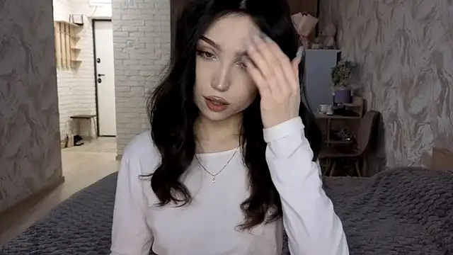 Qwami Amie online show from 26, 6, 2026