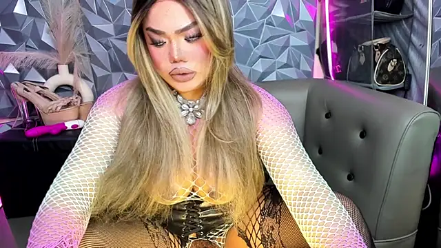 AlwaysHornyMia online show from 21, 3, 2026