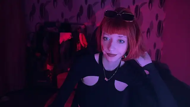 Snapshot of RedFica chatting on 21, 12, 2025 RedFica online show from 21, 12, 2025