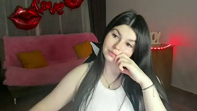 KisaModel online show from 3, 5, 2026