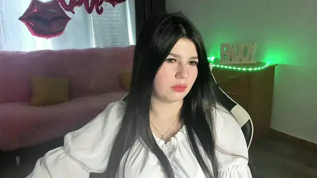 KisaModel online show from 7, 5, 2026