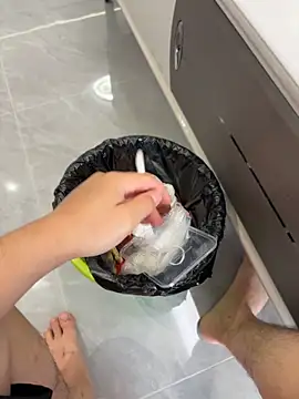 qwe522522 online show from 12, 4, 2026