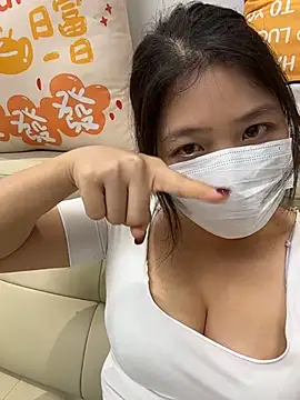 qwe522522 online show from 23, 4, 2026