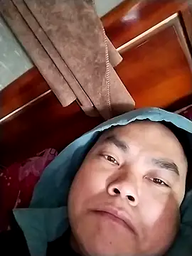 Luckyy03 online show from 18, 12, 2025