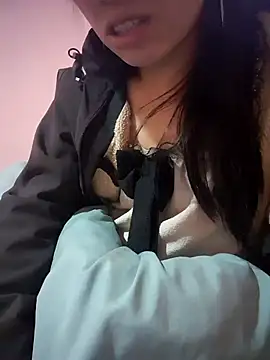 Layyla99 online show from 16, 12, 2025