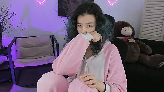 Snapshot of SirenMystiq chatting on 7, 3, 2026 SirenMystiq online show from 7, 3, 2026