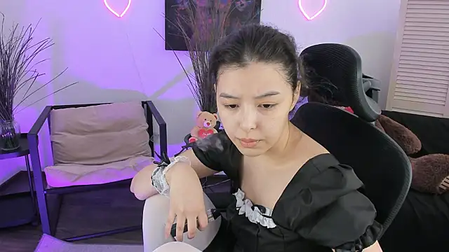 Snapshot of SirenMystiq chatting on 8, 3, 2026 SirenMystiq online show from 8, 3, 2026