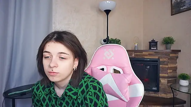 IleanaPishko online show from 23, 12, 2025