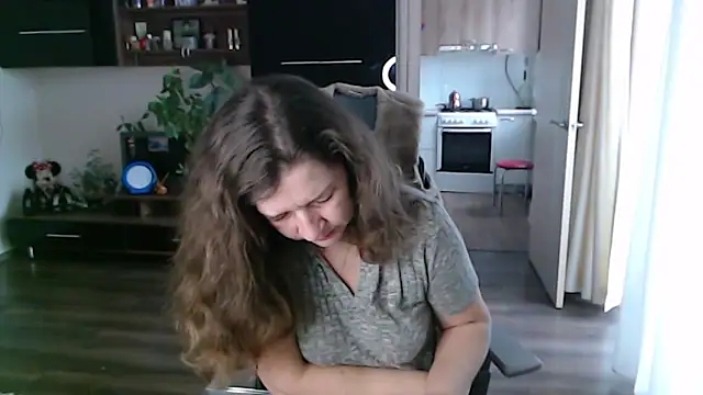 SofiaBoone online show from 4, 2, 2026