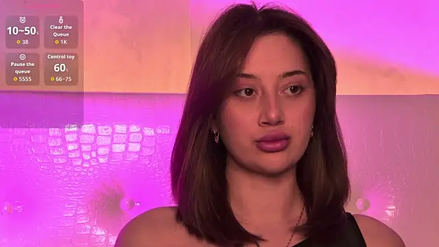 Snapshot of LucieBliss chatting on 11, 4, 2026 LucieBliss online show from 11, 4, 2026