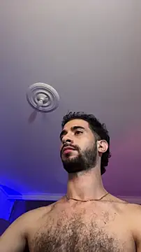 Snapshot of _YOURHERO chatting on 18, 12, 2025 YOURHERO online show from 18, 12, 2025