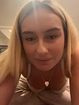 ScarletJ  online show from 8, 1, 2026