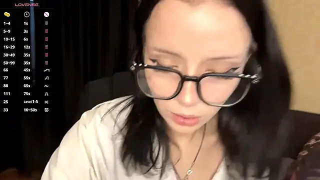 Snapshot of Eva_blo0m chatting on 19, 12, 2025 Eva blo0m online show from 19, 12, 2025