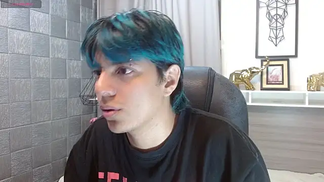 CodyTaylor  online show from 14, 12, 2025