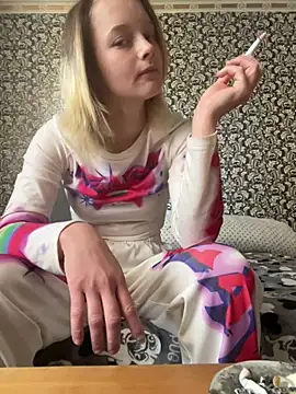 Snapshot of Barbika19 chatting on 5, 4, 2026 Barbika19 online show from 5, 4, 2026