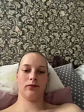 Snapshot of Barbika19 chatting on 10, 4, 2026 Barbika19 online show from 10, 4, 2026