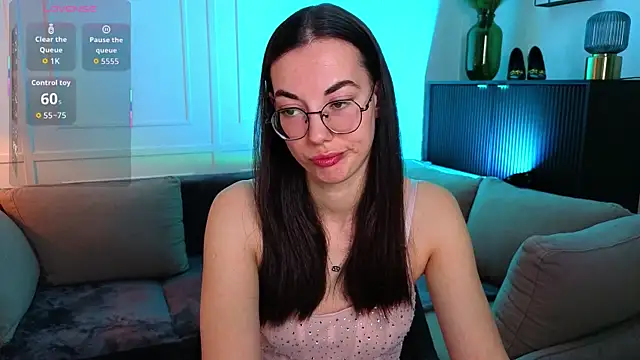 EmmaJacson online show from 17, 12, 2025