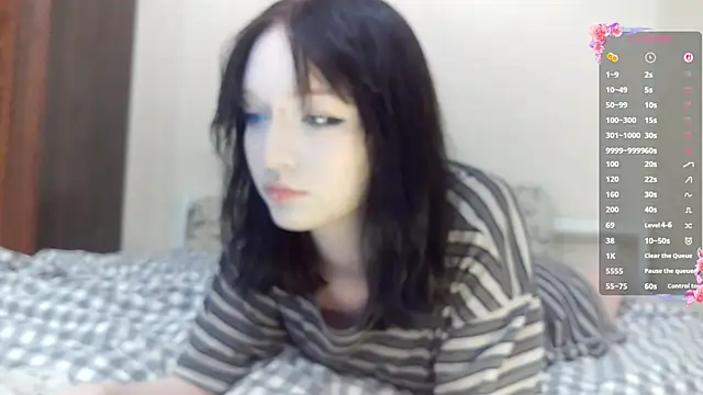 Shine Luna online show from 5, 1, 2026