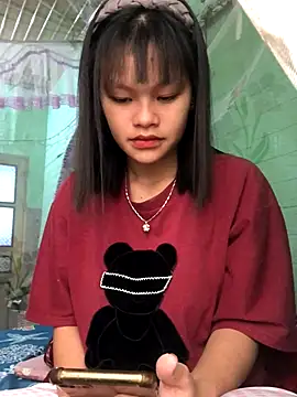 Snapshot of Pege-nii chatting on 17, 12, 2025 Pege-nii online show from 17, 12, 2025