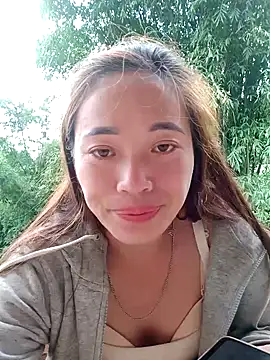 little-effy online show from 29, 4, 2026