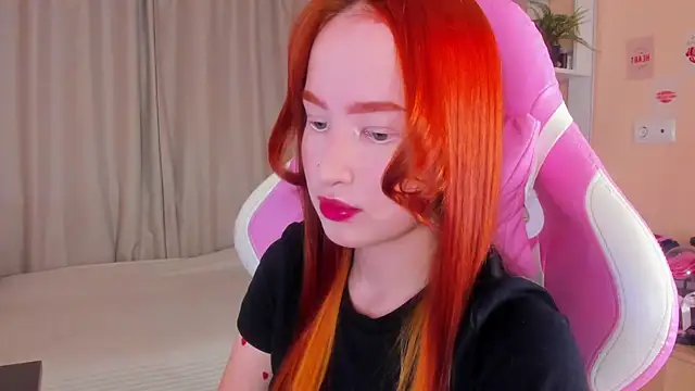 Snapshot of sunflare_ chatting on 17, 12, 2025 sunflare online show from 17, 12, 2025