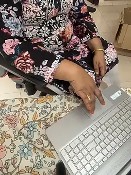 butterflyslay online show from 28, 4, 2026