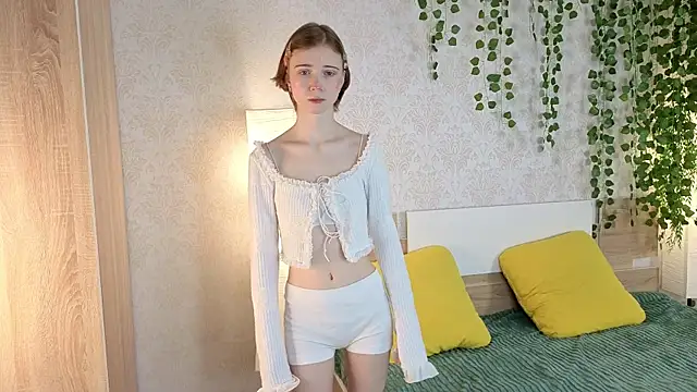 ViollaBloom online show from 15, 12, 2025