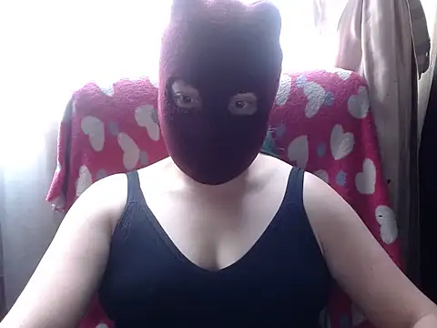 Snapshot of 666maskgirl chatting on 18, 6, 2026 666maskgirl online show from 18, 6, 2026