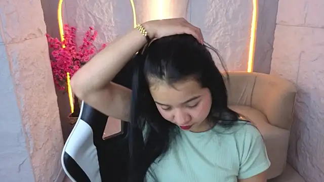 Sofi Adams Tx online show from 15, 12, 2025