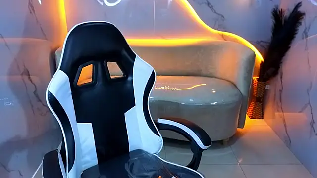 Sofi Adams Tx online show from 31, 1, 2026