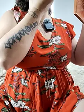 Divine Pouvoir online show from 6, 1, 2026