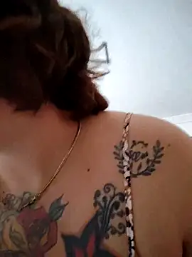 Divine Pouvoir online show from 7, 2, 2026