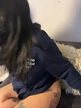 Lunaclarx online show from 15, 12, 2025