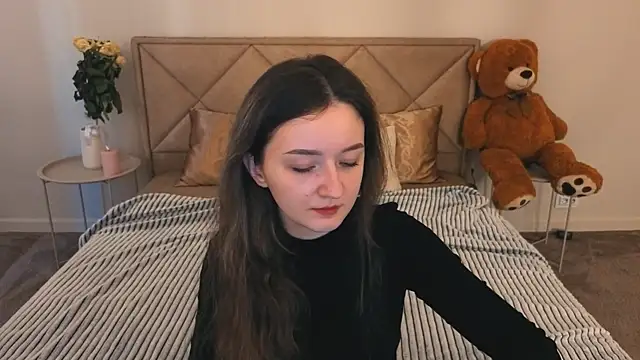 Snapshot of CyrenaLuxe chatting on 24, 3, 2026 CyrenaLuxe online show from 24, 3, 2026